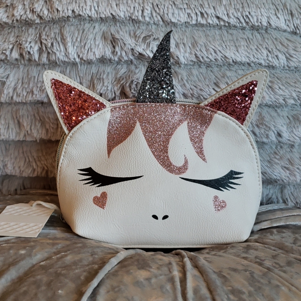 OMG ACCESSORIES UNICORN CRITTER MAKE UP CASE